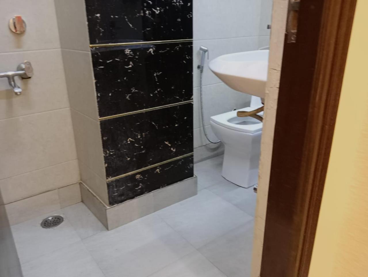Hotel Raj Residency