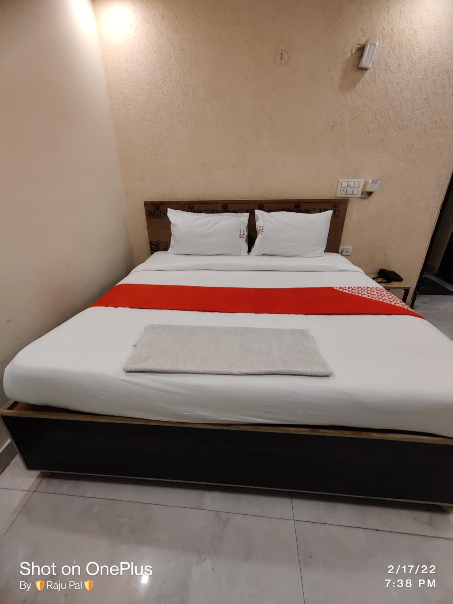 Hotel Raj Residency